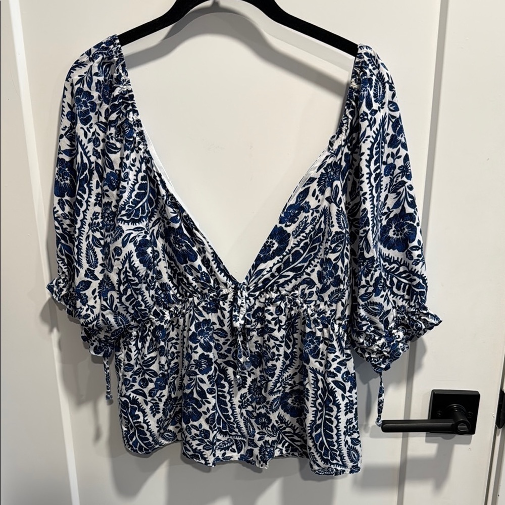Floral low cut blouse size large